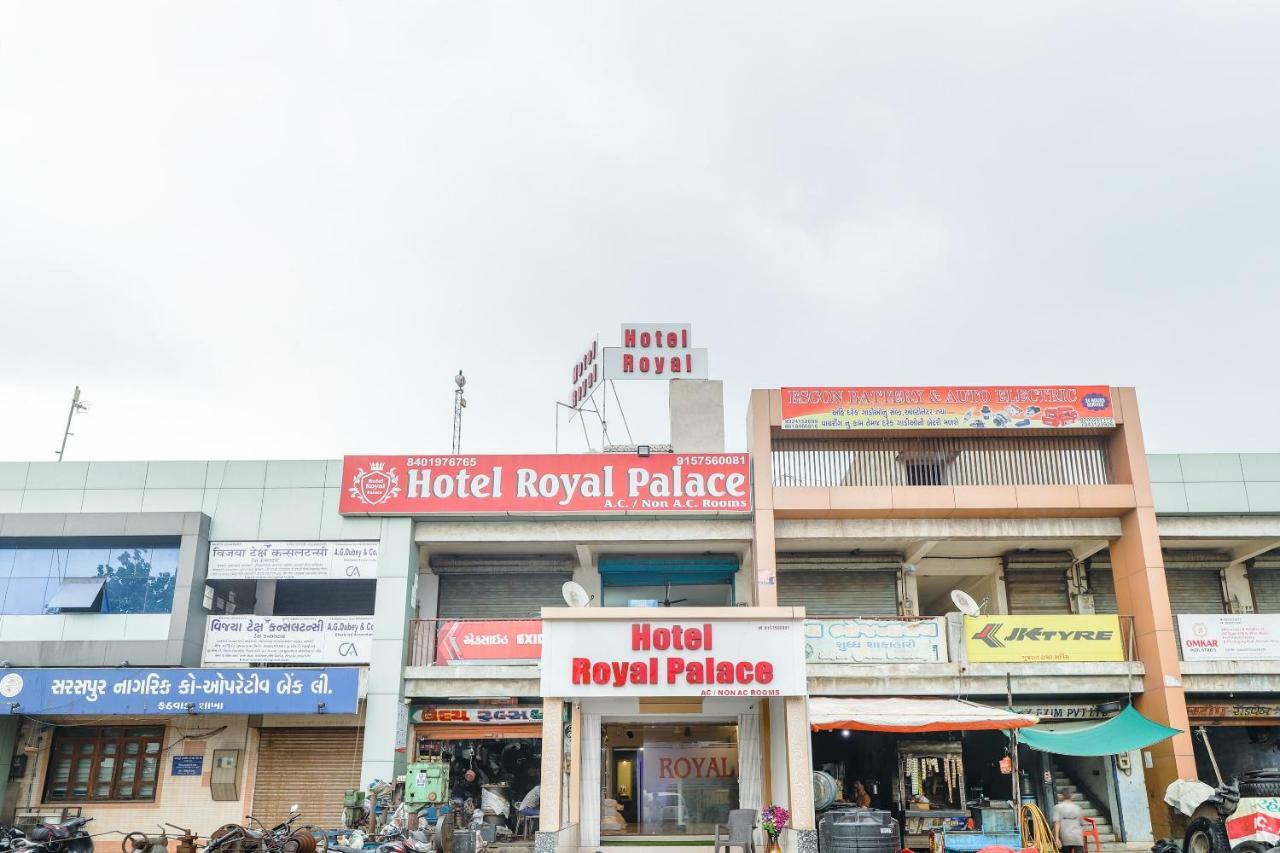 Naroda Oyo 47110 Hotel Royal Palace מראה חיצוני תמונה
